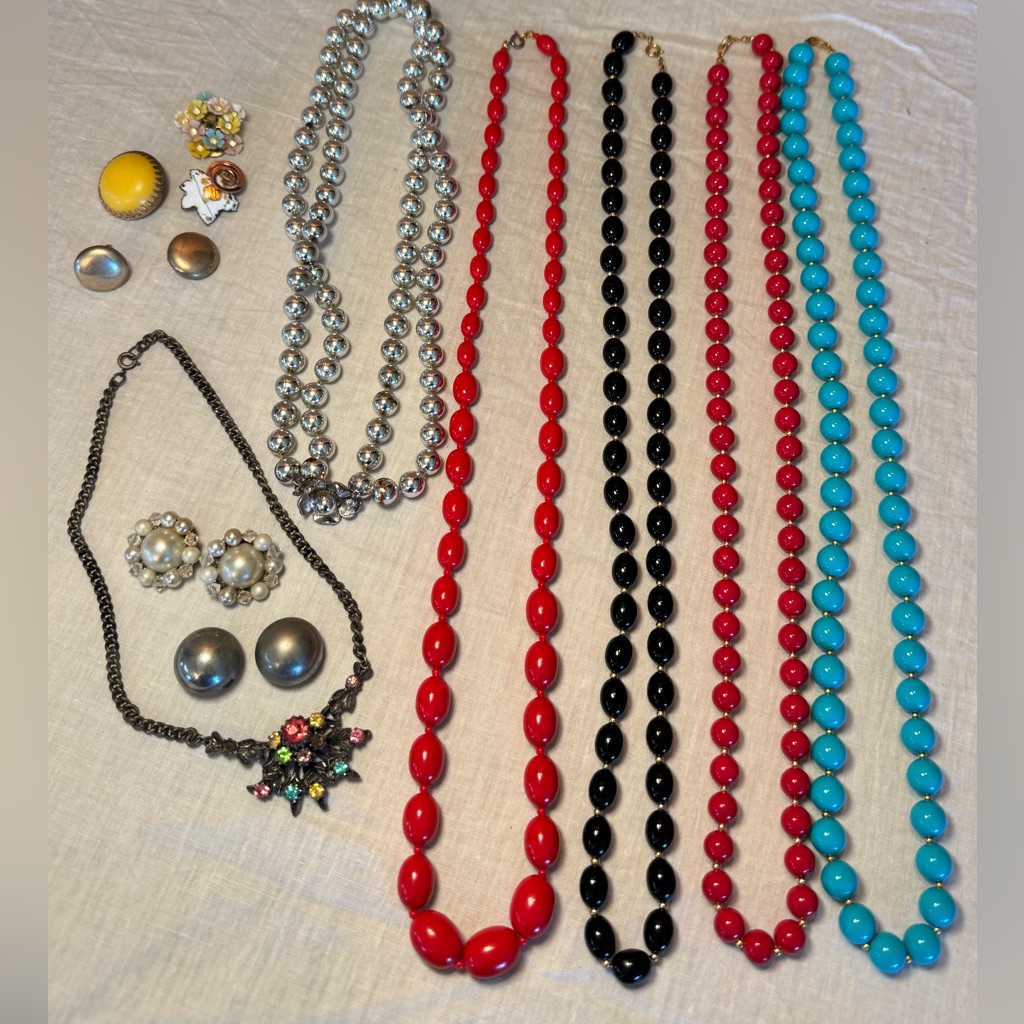 Vintage Jewelry Lot 15 Pieces, 1950s Clip-Ons & Necklaces